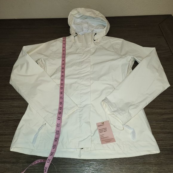 Quince Weatherproof Short Rain Jacket NWT Cream Small - Picture 2 of 8